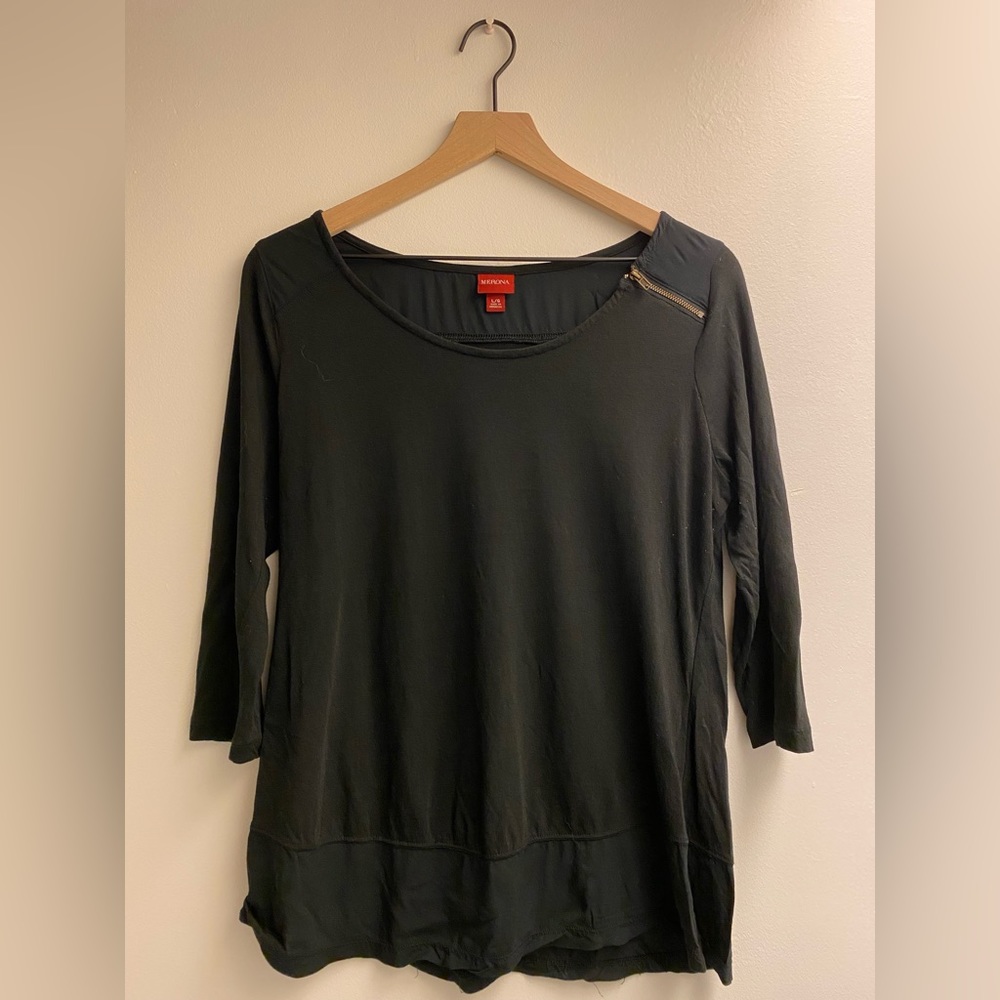 ⚡️3/$20⚡️Merona | Black Zipper Half Sleeve Shirt